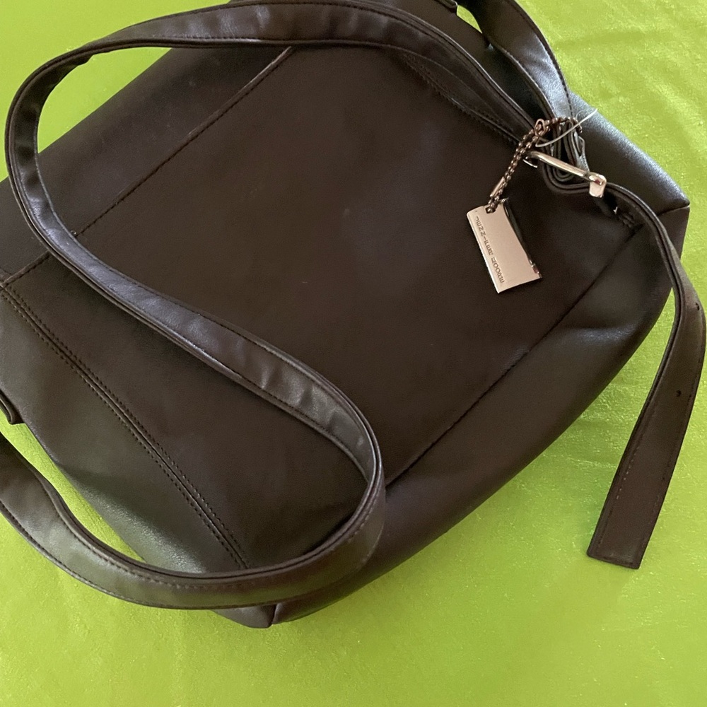 Jennifer Moore Classic Black Shoulder Bag about 10x10